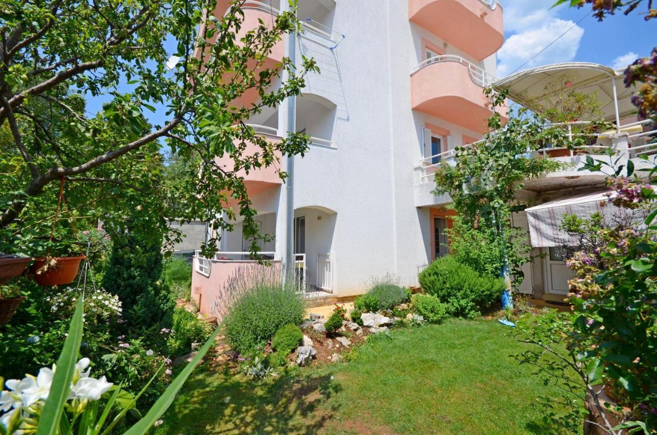 Apartments Snjezana Novi Vinodolski Luaran gambar